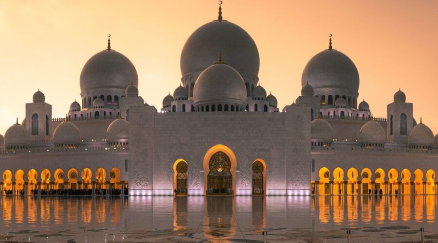 daniel-olah-2lMK4dgqwFM-unsplash